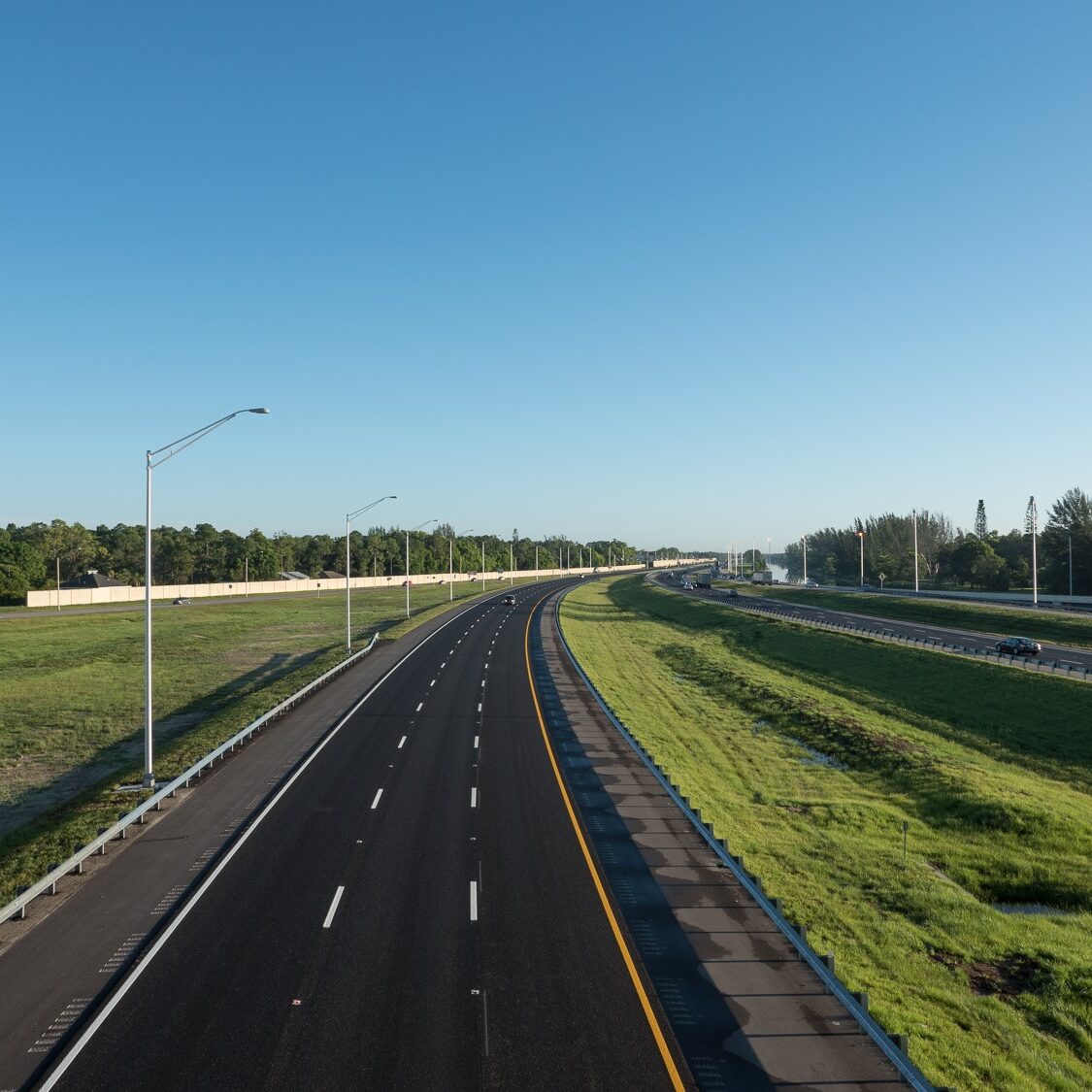 Florida I-75 Southbound Florida I-75 Southbound from Golden Gate Bridg